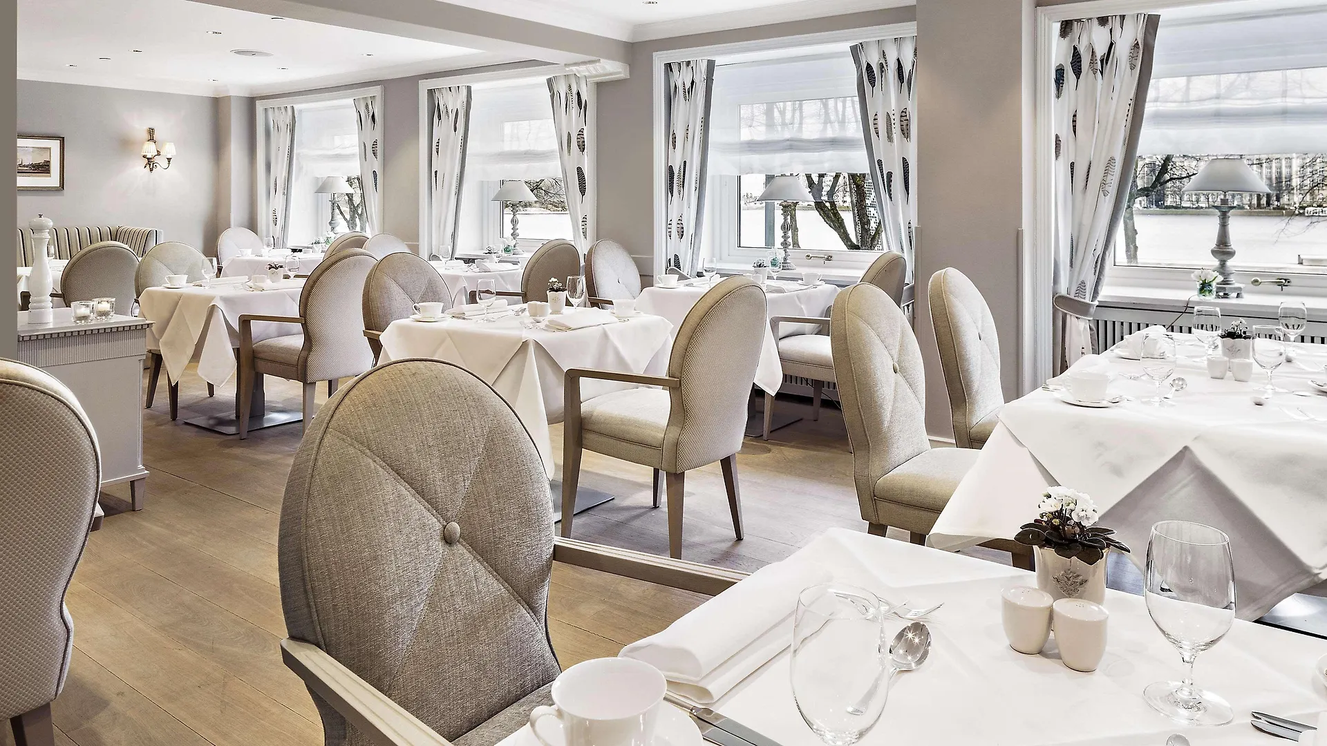 Fairmont Hotel Vier Jahreszeiten Hamburg