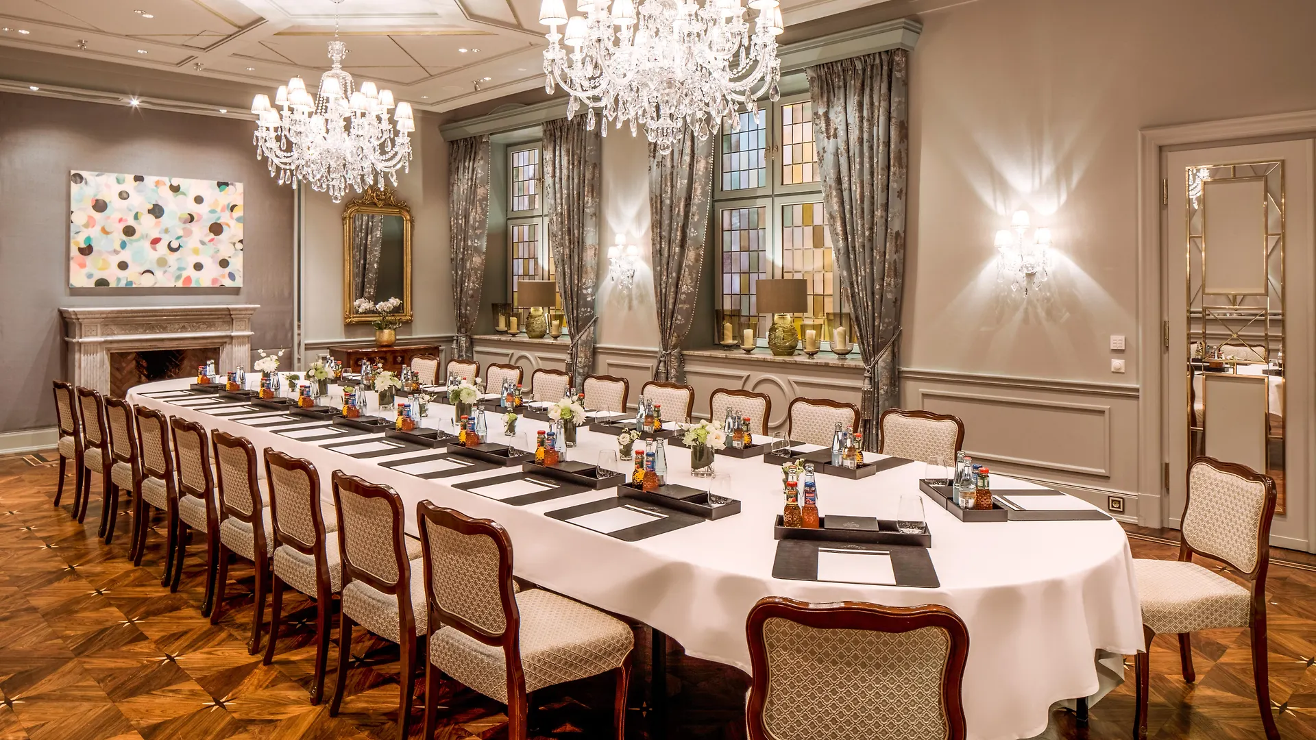 *****  Fairmont Hotel Vier Jahreszeiten Hamburg Almanya