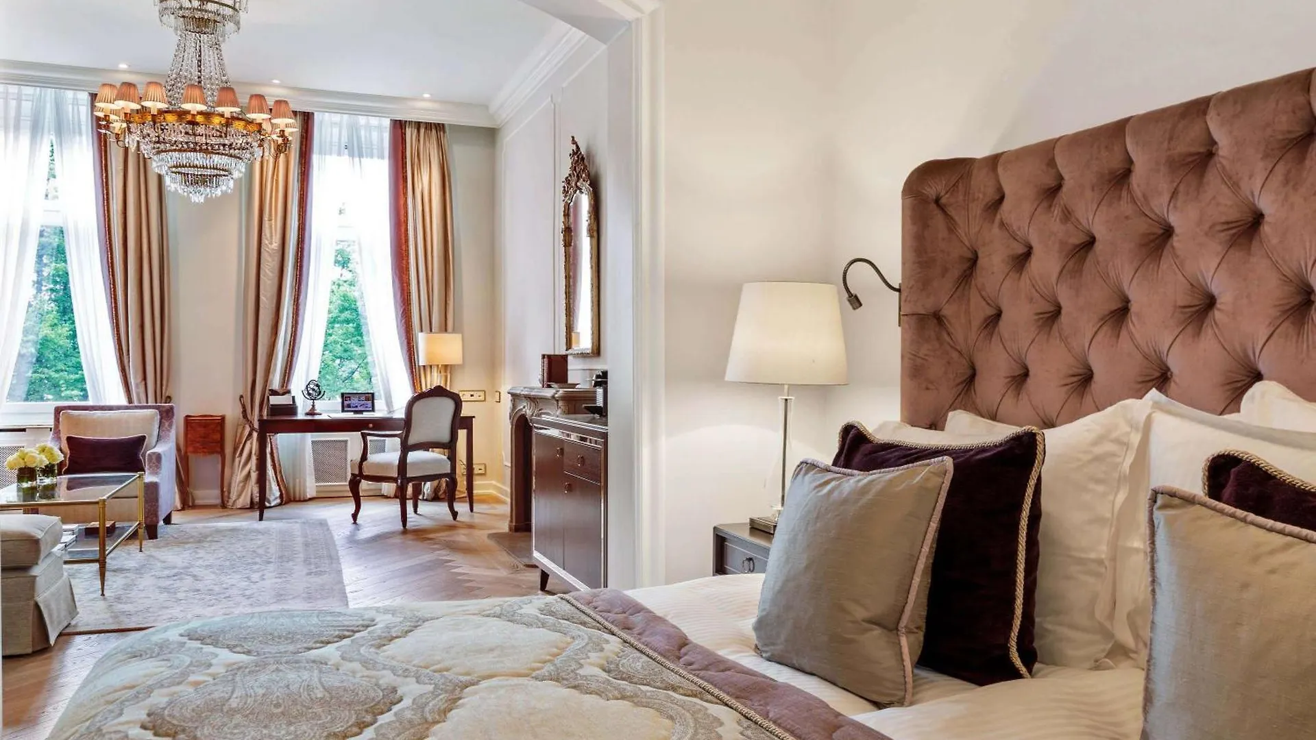 Fairmont Hotel Vier Jahreszeiten Hamburg 5*,