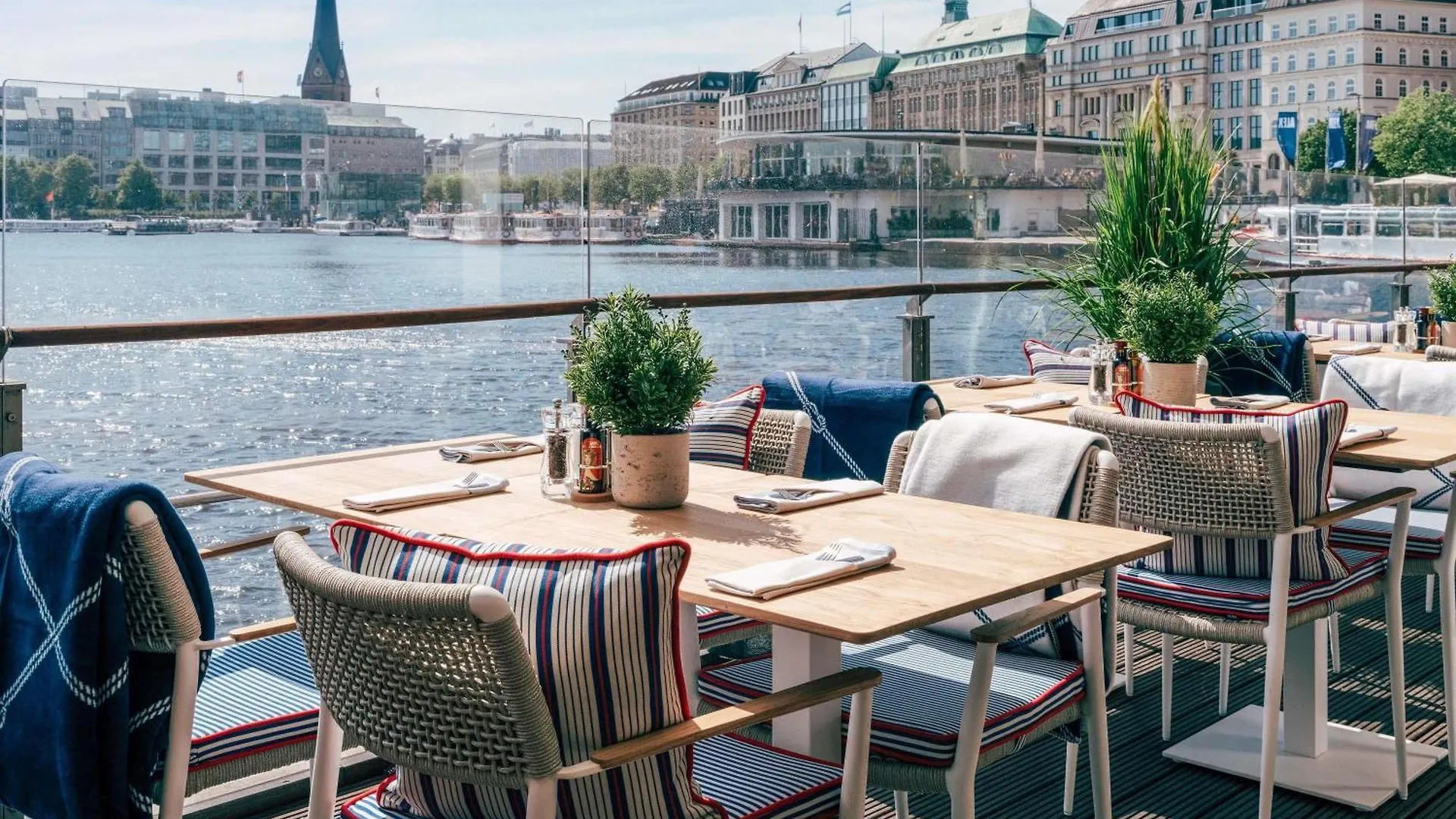 Fairmont Hotel Vier Jahreszeiten Hamburg