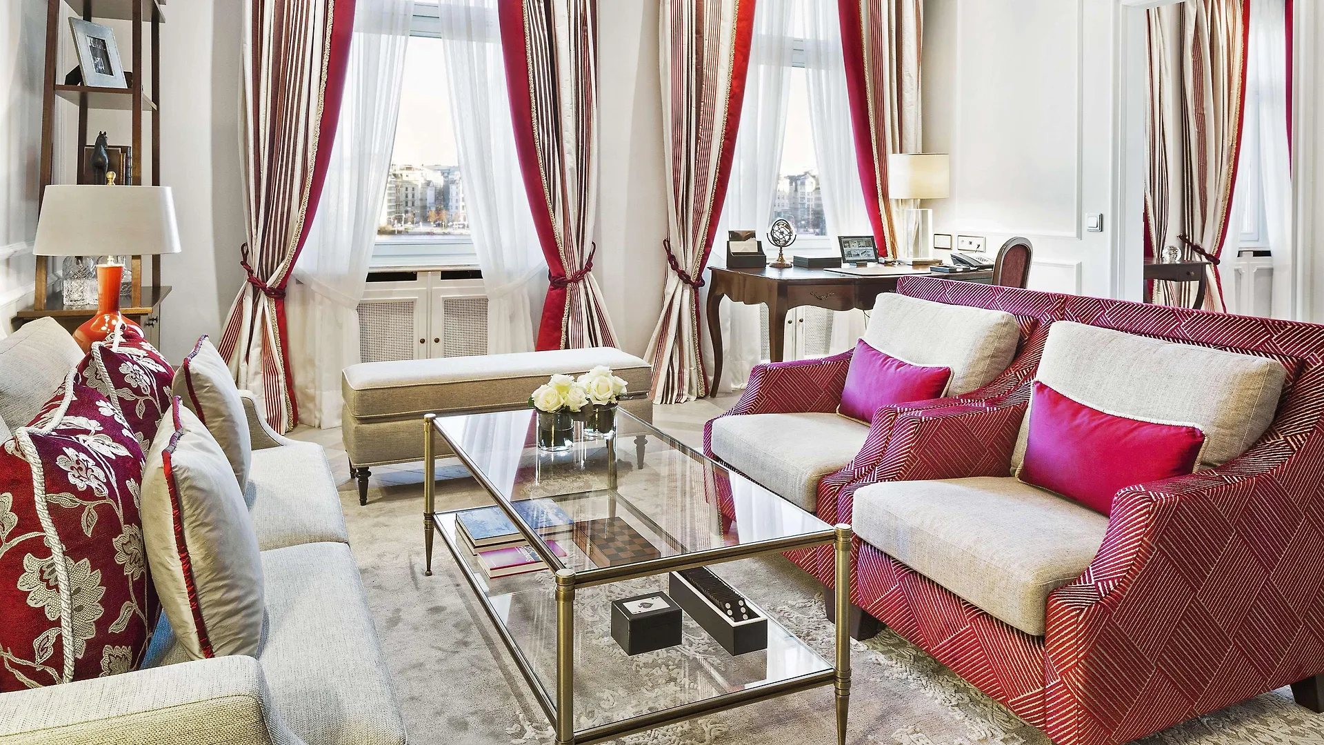 Fairmont Hotel Vier Jahreszeiten Hamburgo 5*,