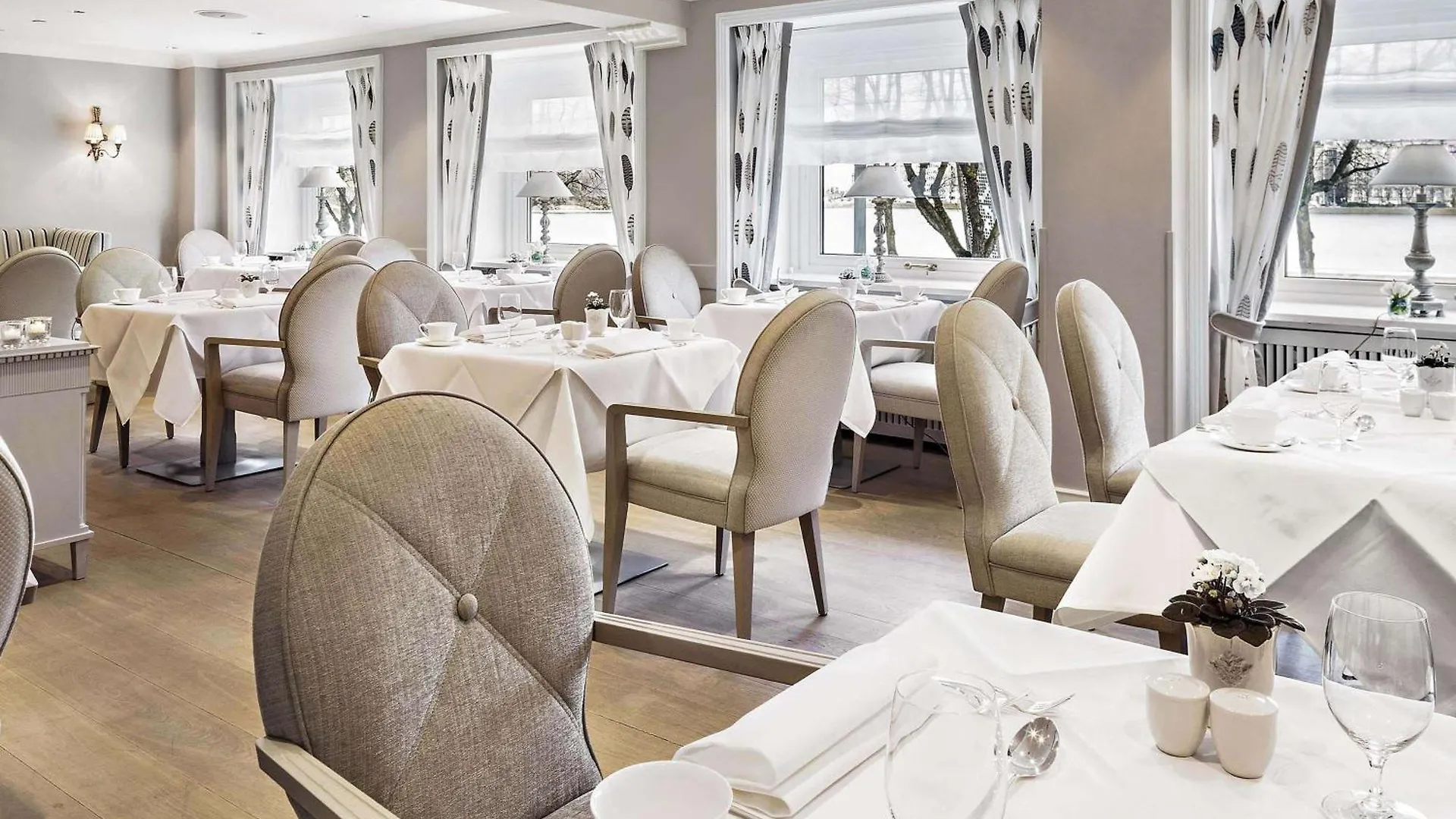 Fairmont Hotel Vier Jahreszeiten Hamburgo
